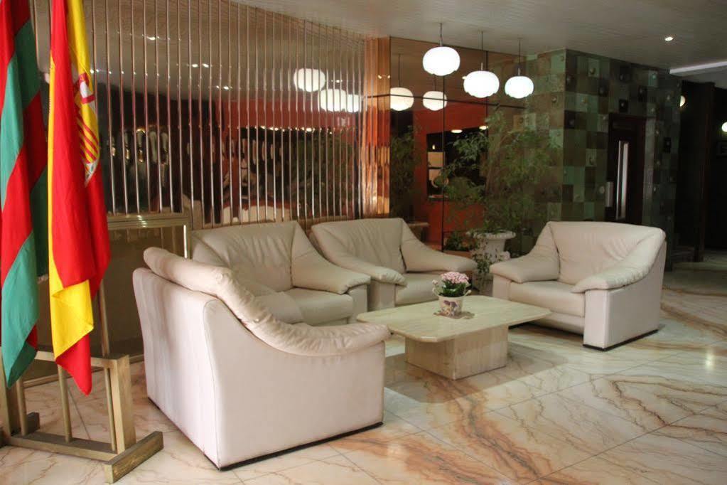Hotel Marques De Santillana ตอร์เรลาเบกา ภายนอก รูปภาพ
